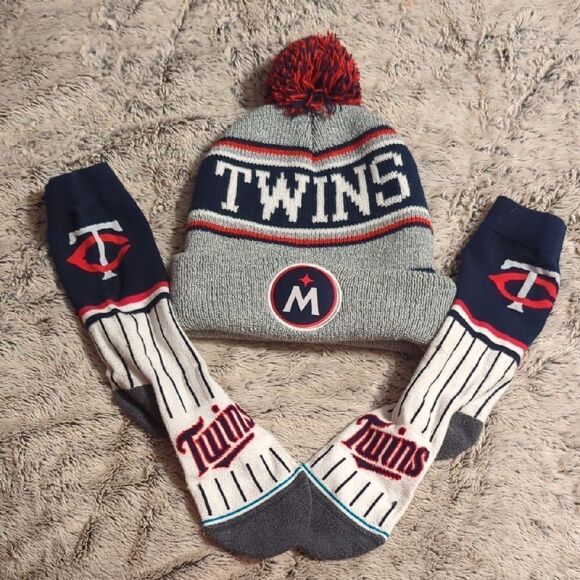 Minnesota Twins Beanie and Socks Set - Gray and Navy - Picture 1 of 6